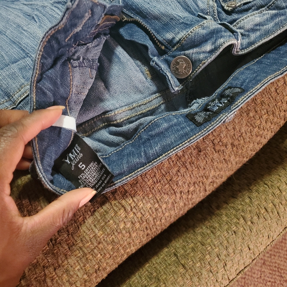 Jeans - Picture 2 of 3